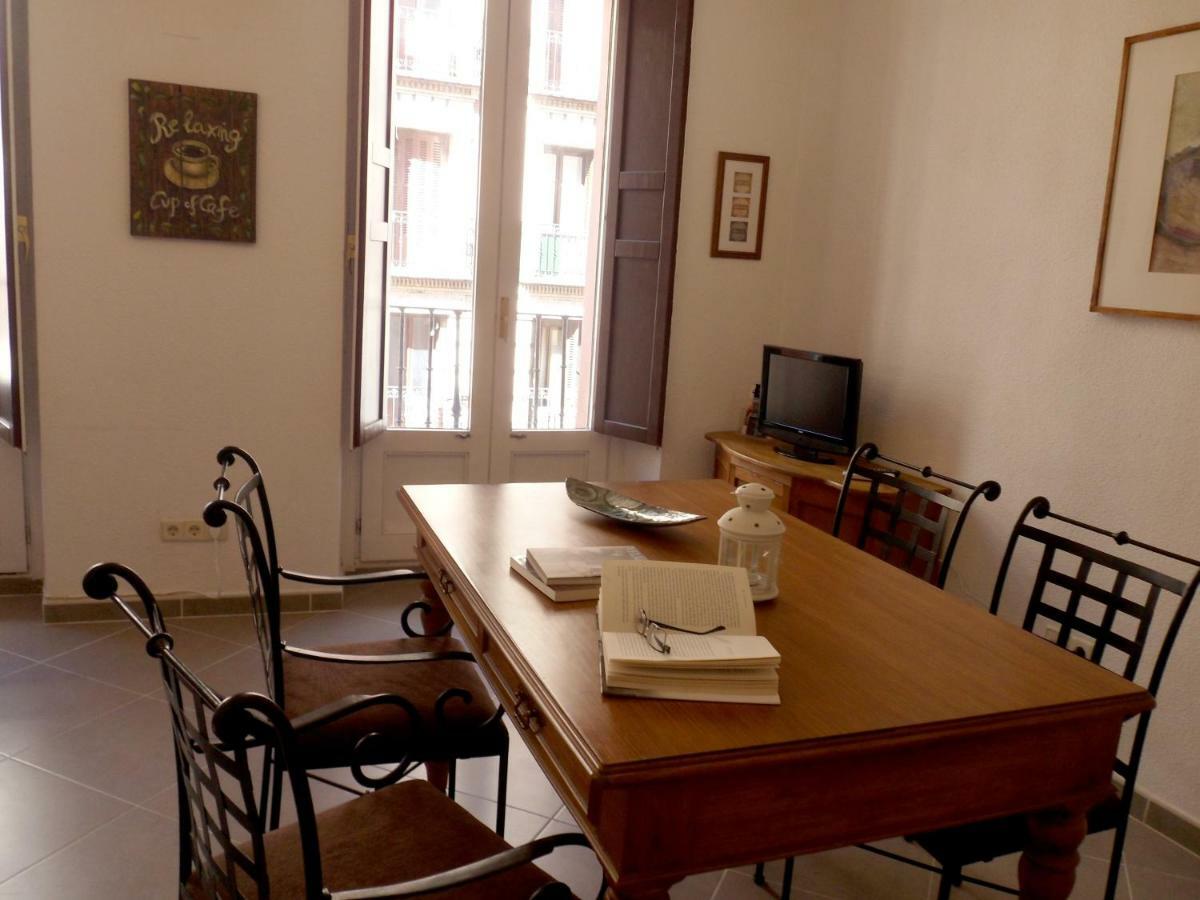 Apartamento Temporada Мадрид Екстер'єр фото